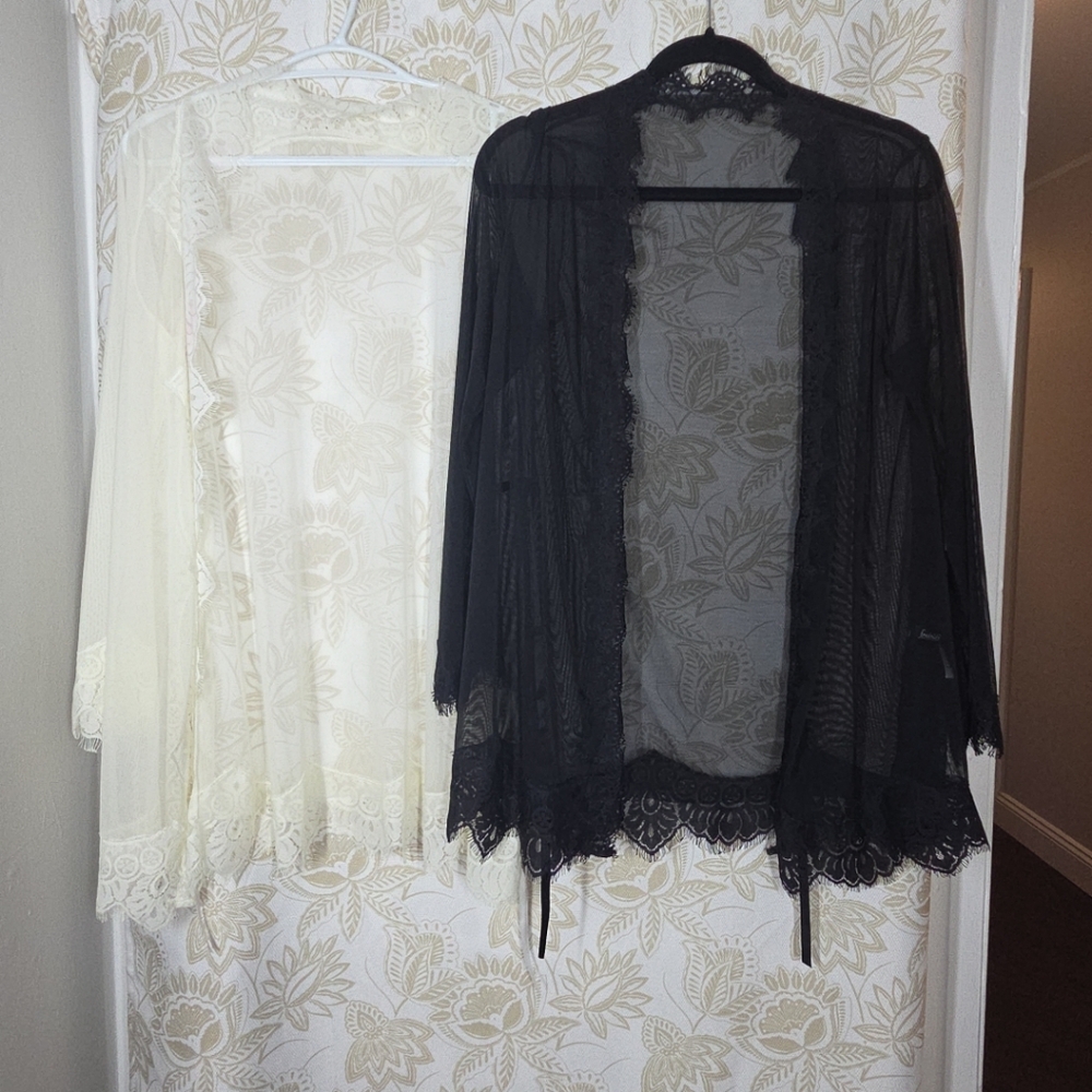 Fredericks of Hollywood Set of 2 Open Front Robe Lingerie Sheer Lace Coverup S/M